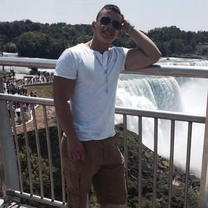 Meet your Posher, Erick